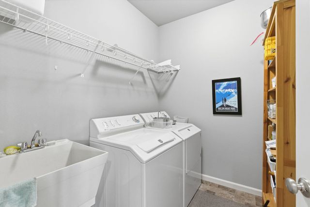 7010 S Harlow Rd, Cheney, WA 99004