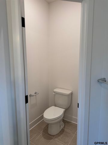 12006 S 113 Avenue Circle, Papillion, NE 68046