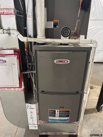 12006 S 113 Avenue Circle, Papillion, NE 68046