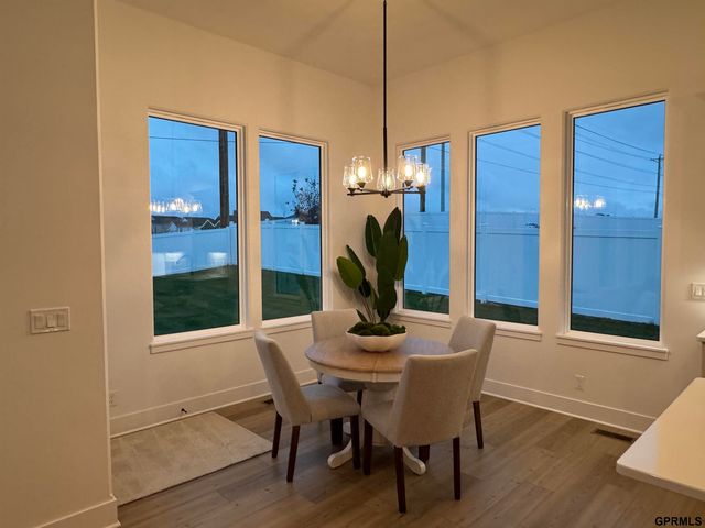 12006 S 113 Avenue Circle, Papillion, NE 68046