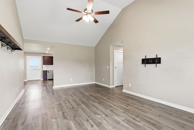 1719 Purvin Lollar Rd, Sparta, TN 38583