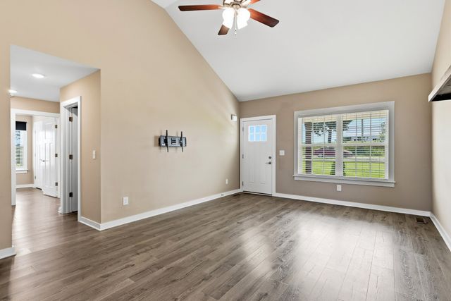 1719 Purvin Lollar Rd, Sparta, TN 38583