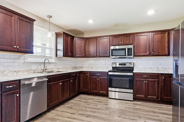 1719 Purvin Lollar Rd, Sparta, TN 38583