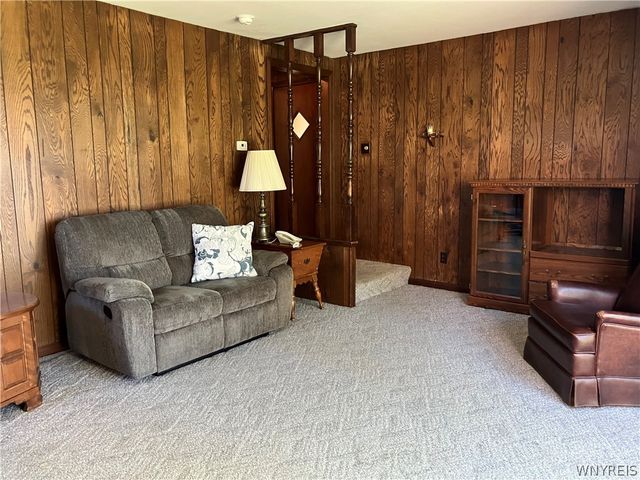 14 Hemenway Road, Cheektowaga, NY 14225