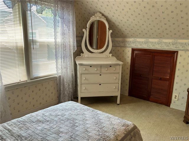 14 Hemenway Road, Cheektowaga, NY 14225