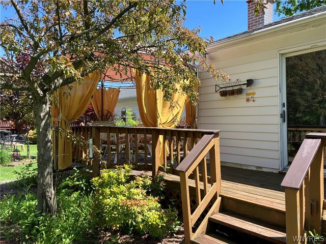 14 Hemenway Road, Cheektowaga, NY 14225
