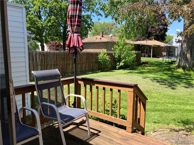 14 Hemenway Road, Cheektowaga, NY 14225