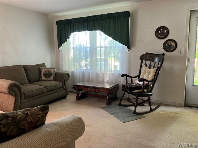 14 Hemenway Road, Cheektowaga, NY 14225