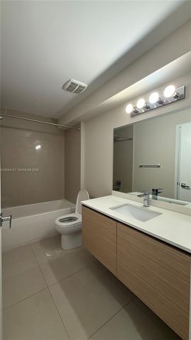 600 NE 27th St 802, Miami, FL 33137
