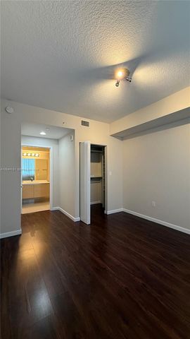 600 NE 27th St 802, Miami, FL 33137