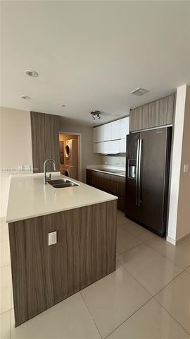 600 NE 27th St 802, Miami, FL 33137