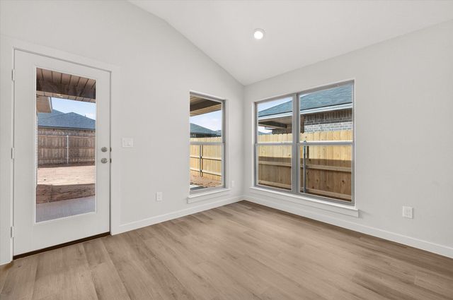 2421 Aberdeen Avenue, Wolfforth, TX 79382