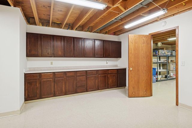 12634 Hilloway Road W, Minnetonka, MN 55305