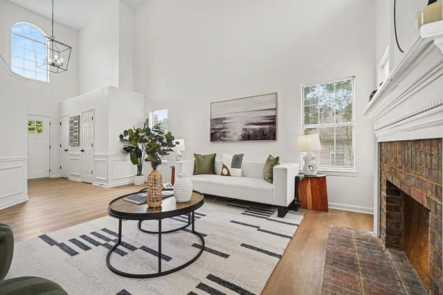 120 Ashton Court, Roswell, GA 30076