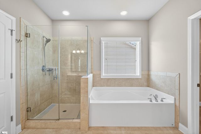 10 Dunsborough Drive, Simpsonville, SC 29680