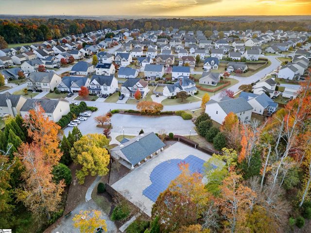 10 Dunsborough Drive, Simpsonville, SC 29680