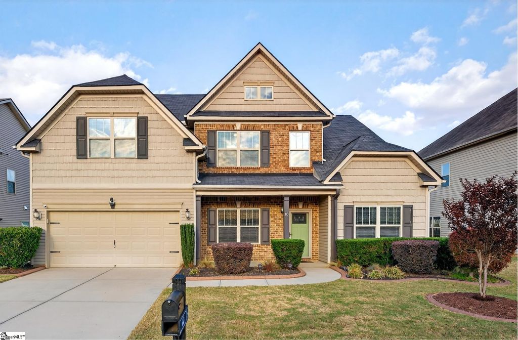 10 Dunsborough Drive, Simpsonville, SC 29680
