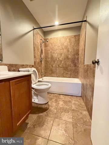 4621 LANGSTON DR, Bowie, MD 20715