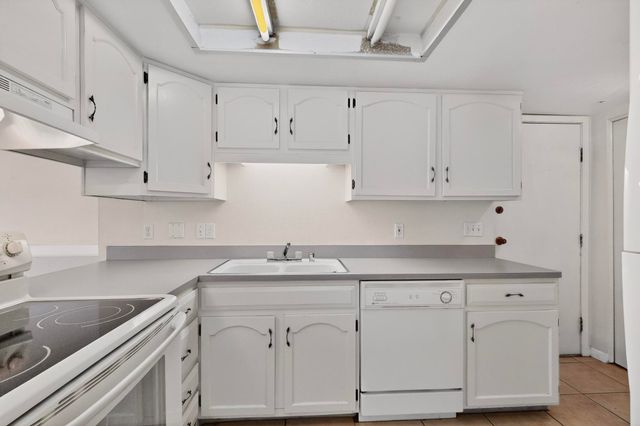 7557 Prairie Road NE, Albuquerque, NM 87109