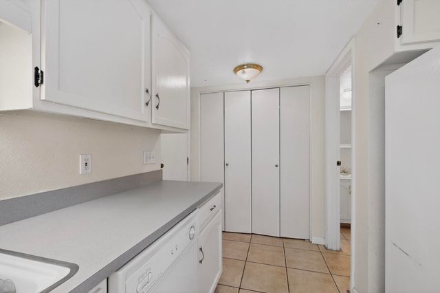 7557 Prairie Road NE, Albuquerque, NM 87109