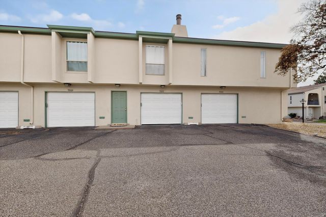 7557 Prairie Road NE, Albuquerque, NM 87109