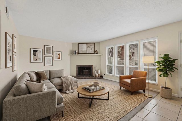 7557 Prairie Road NE, Albuquerque, NM 87109