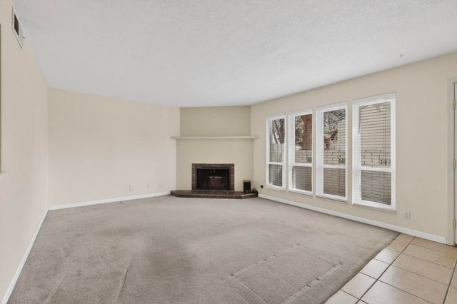 7557 Prairie Road NE, Albuquerque, NM 87109