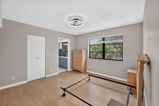 6795 Huntington Lane 201, Delray Beach, FL 33446