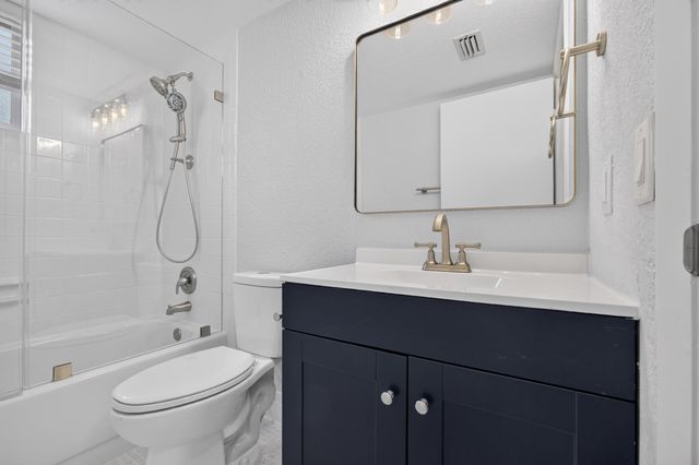 6795 Huntington Lane 201, Delray Beach, FL 33446