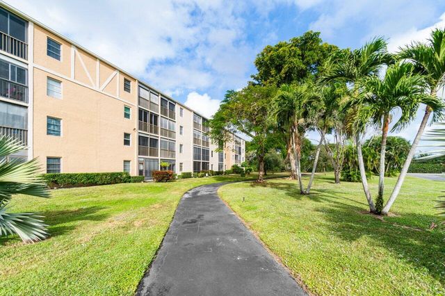 6795 Huntington Lane 201, Delray Beach, FL 33446