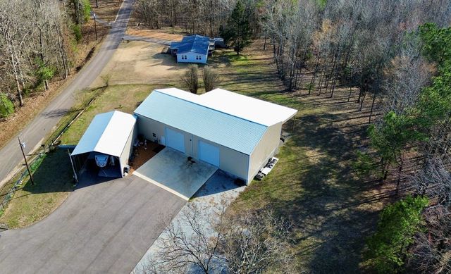 2260 Oakdale Rd, Camden, TN 38320