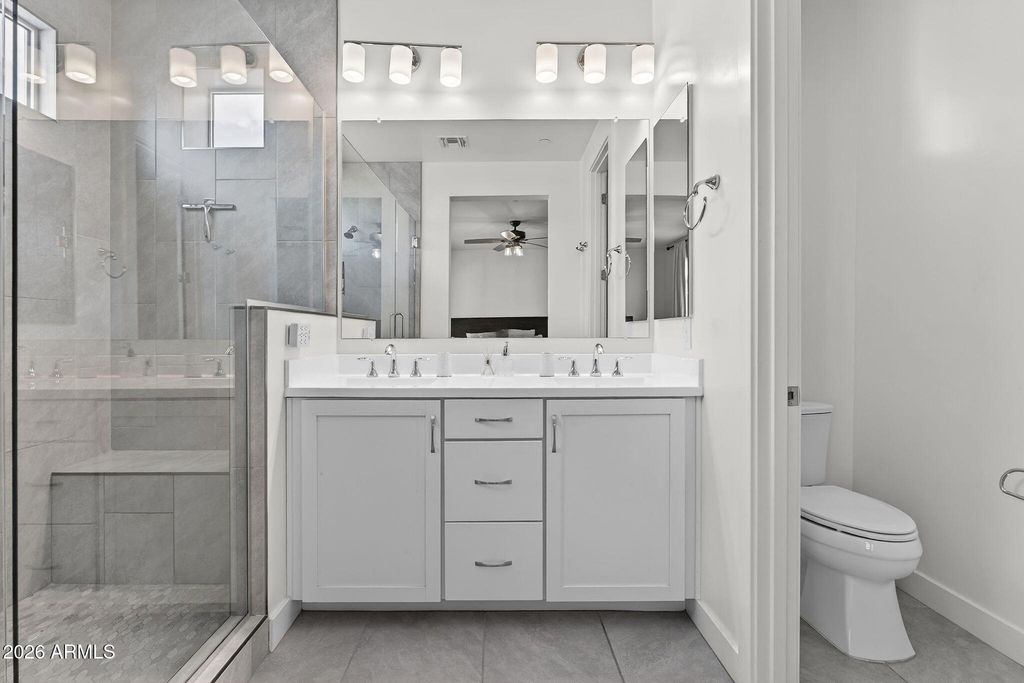 Image 12 of property listing at 6850 E MCDOWELL Road 14, Scottsdale, AZ 85257
