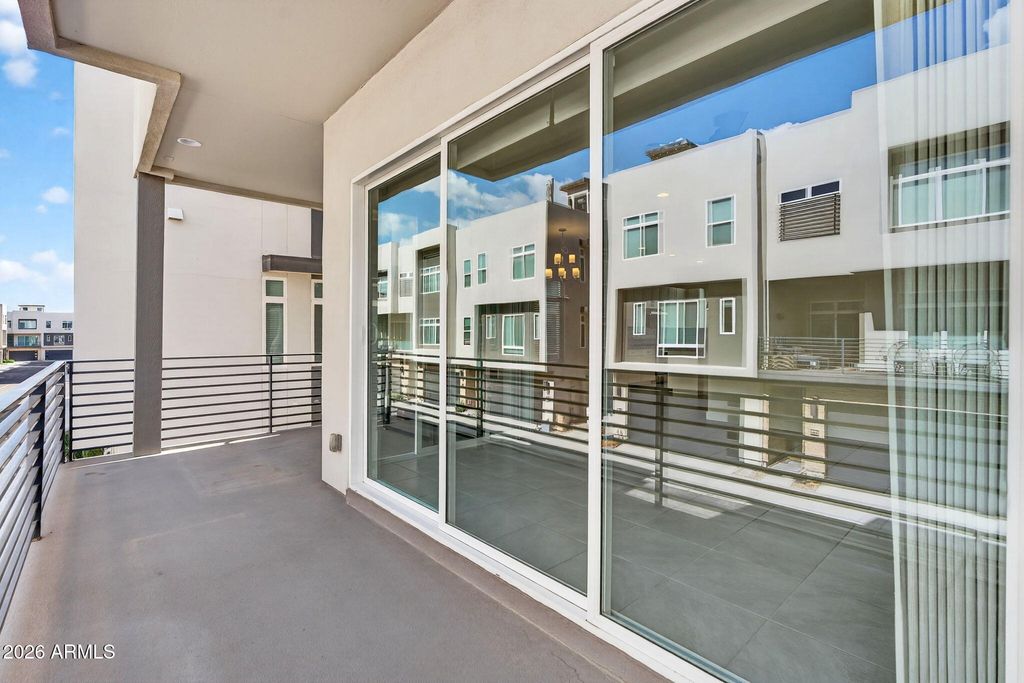 Image 19 of property listing at 6850 E MCDOWELL Road 14, Scottsdale, AZ 85257