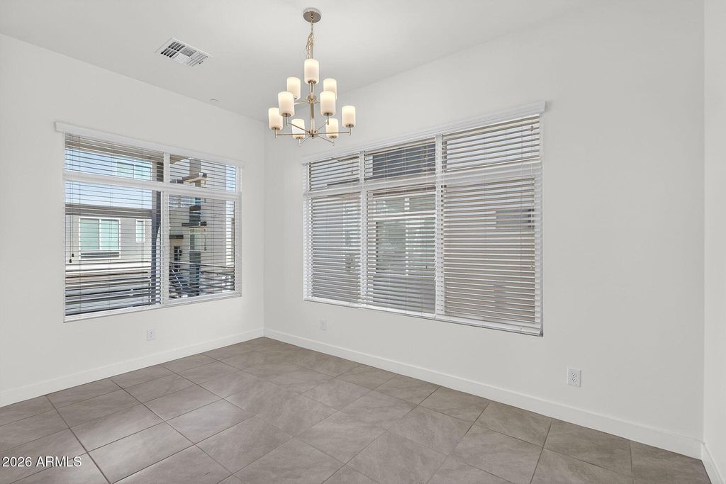 Image 22 of property listing at 6850 E MCDOWELL Road 14, Scottsdale, AZ 85257