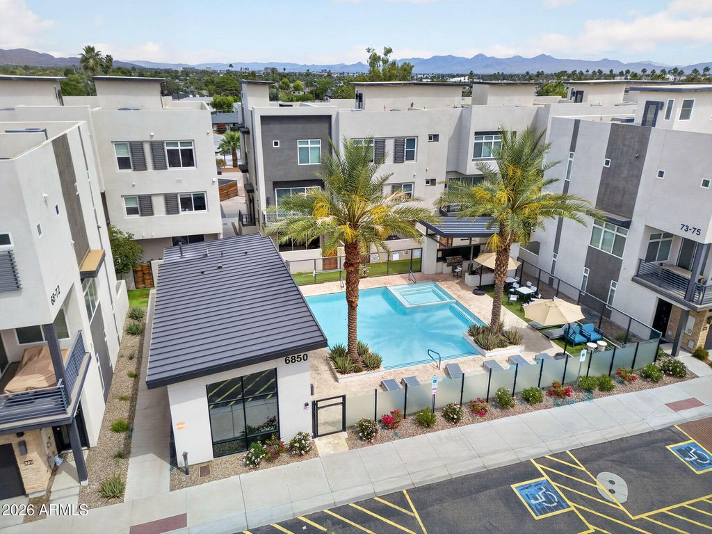 Image 42 of property listing at 6850 E MCDOWELL Road 14, Scottsdale, AZ 85257