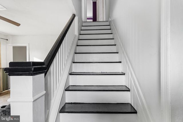 141 W KING ST, Littlestown, PA 17340