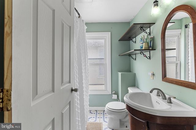 141 W KING ST, Littlestown, PA 17340