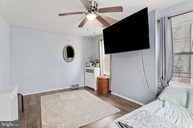 141 W KING ST, Littlestown, PA 17340