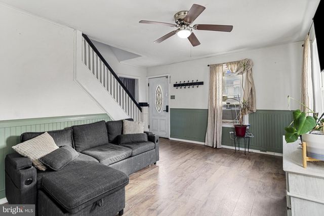 141 W KING ST, Littlestown, PA 17340