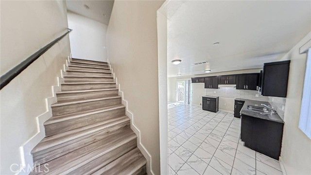 630 W 79th, Los Angeles, CA 90044