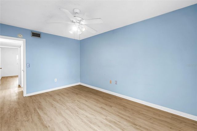 5729 13TH AVENUE N 102D, St Petersburg, FL 33710