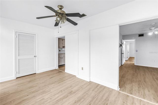 5729 13TH AVENUE N 102D, St Petersburg, FL 33710