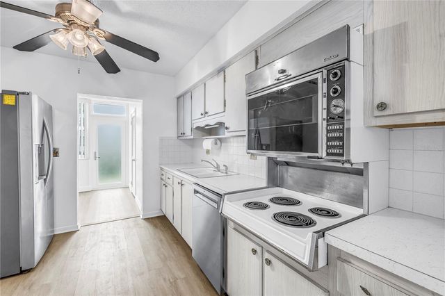 5729 13TH AVENUE N 102D, St Petersburg, FL 33710