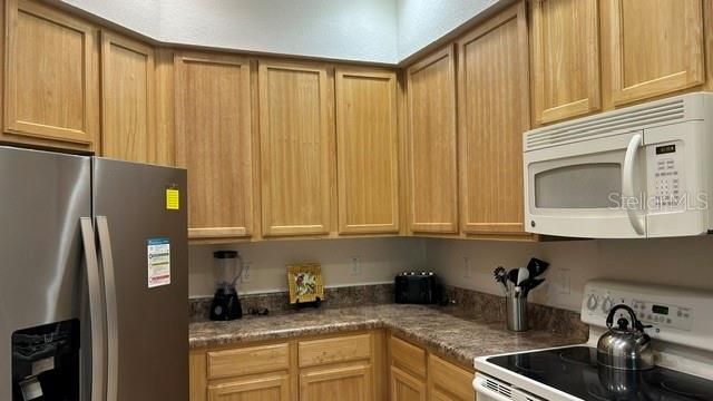 3060 PIRATES RETREAT COURT 407, Kissimmee, FL 34747