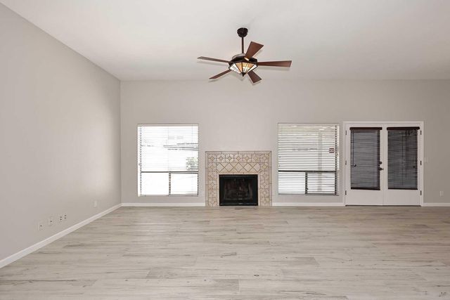 1627 E Redfield Road, Tempe, AZ 85283
