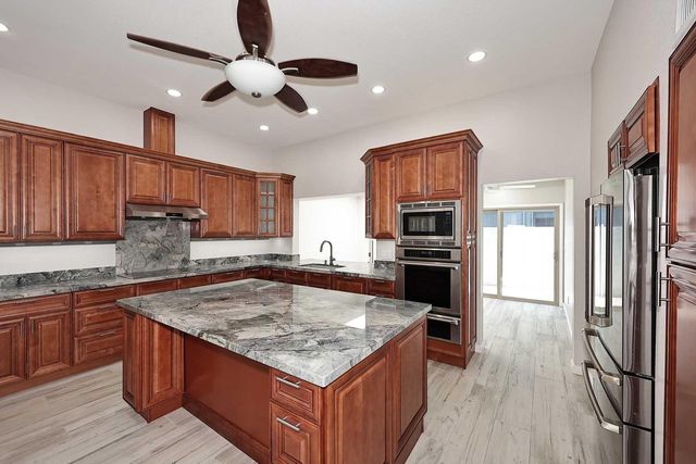 1627 E Redfield Road, Tempe, AZ 85283