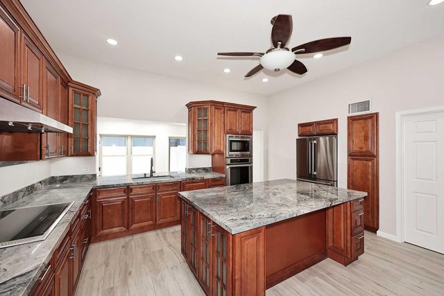 1627 E Redfield Road, Tempe, AZ 85283