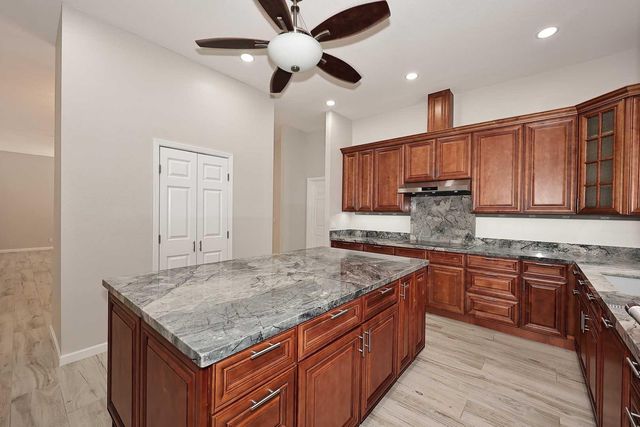1627 E Redfield Road, Tempe, AZ 85283
