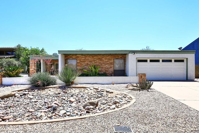 1627 E Redfield Road, Tempe, AZ 85283