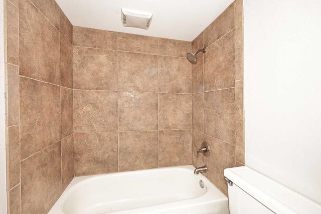 1627 E Redfield Road, Tempe, AZ 85283